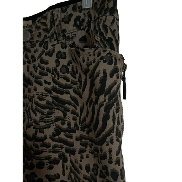 Democracy Ab Women's Mid-Rise Animal Print Skinny Leg Jeans Size 8 - Picture 4 of 10